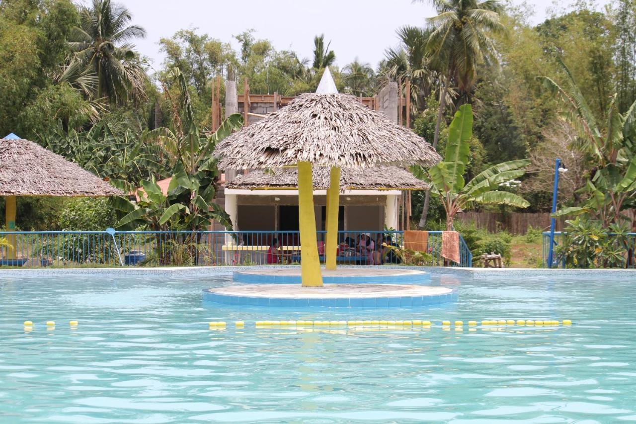 Sweetwater Resort Zamboanguita  Esterno foto